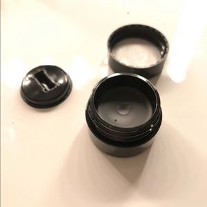 Brand new Makeup For Ever cream eyeshadow !!!!!!!